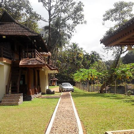 7Th Heaven Resorts Kochi Exterior foto